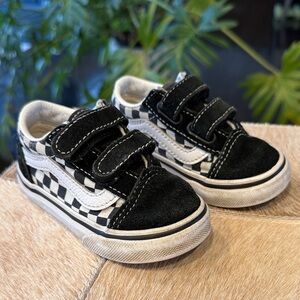 Vans Black and White Checkerboard Toddler Velcro Sneakers - Size 6